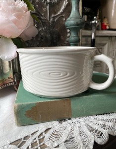 lot 300 image: Temp-tations 25oz Meal Mug, Woodland White, with Lid and Plate