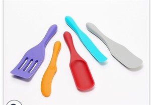 lot 365 image: Mad Hungry5-Piece Mini Silicone Spurtle Set