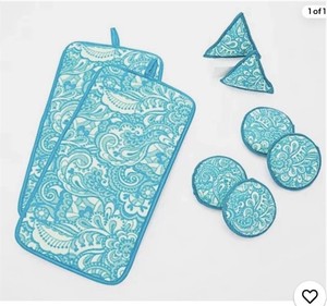 lot 383 image: Set of (6) Microfiber Sponge Set w 2 Drying Mats by Campanelli