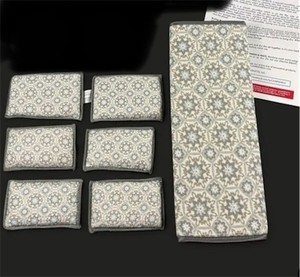 lot 386 image: Campanelli 6 Pcs Diamond Fiber Scrubbing Sponge Set with Drying Mat