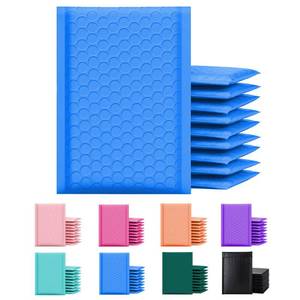 lot 6796 image: Yens Blue Poly Bubble Mailers 4x8 50 Pack