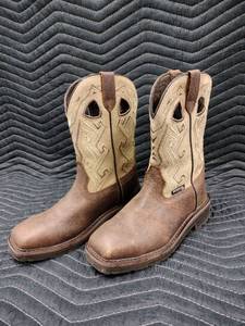 lot 61254 image: Wolverine Rancher Aztec Waterproof Wellington work boots - 8.5 M