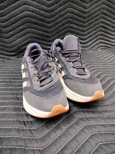 lot 61255 image: Adidas Astrastar Shoes - 11