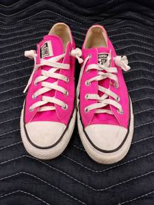 lot 61259 image: Converse Chuck Taylor All Star Pink Pow 157646F Shoes Sneakers - 4M