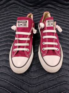 lot 61260 image: Converse Chuck Taylor All Star low-top slip-on sneakers - 4M
