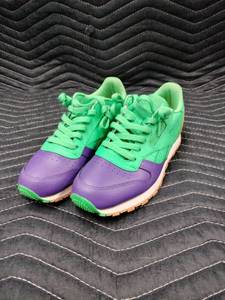 lot 61268 image: Reebok Classic Leather Desert Pack sneakers - 5.5
