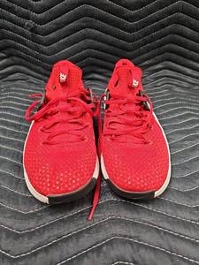 lot 61275 image: Nike Free TR 8 training shoes - BlackRed - 10