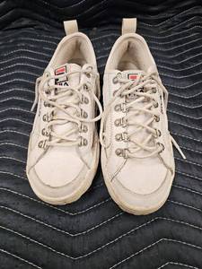 lot 61304 image: white Fila D-Formation sneakers - 7.5
