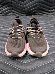 lot 61313 image: Athletic Works Girls Cage Knit Slip-On Sneakers