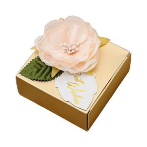 lot 19931 image: Rodvanvo 20pcs Elegant Luxury Champagne Gold Floral Candy Gift Box, Finished Box Pasted Fake FlowerParty Supplies Birthday Party Gift Box Bonbonniere. (Champagne Gold Small) - Retail $19