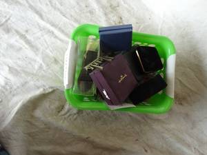 lot 38006 image: Lot of Misc. Accessories jewelry holdersdisplays, Necklaces, rings, Bracelets
