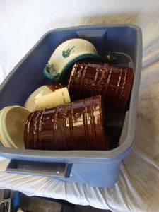lot 36082 image: Lot of glassware for decoration and storage