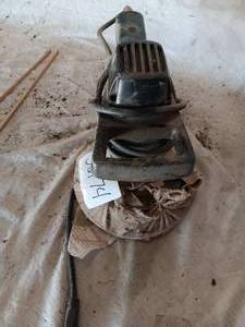 lot 36174 image: vintage Craftsman orbital pad sander