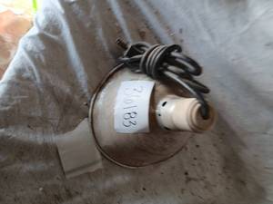 lot 36183 image: Brooder heat lamp