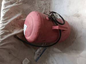 lot 36204 image: Air Tank  Air compressor
