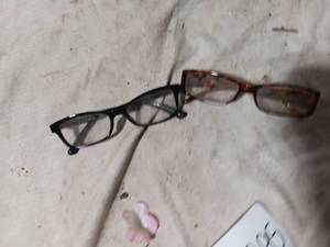 lot 36295 image: 2 pairs of glasses frames with lens