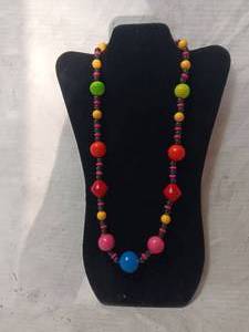 lot 38035 image: Multi-Colored Bead Shaped Necklace