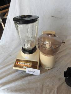 lot 36108 image: Vintage Sears 14-speed solid state insta-blend blender
