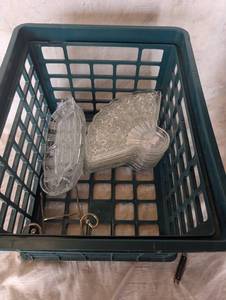 lot 36111 image: Vintage Anchor Hocking Clear pressed glass fan shaped snack plates