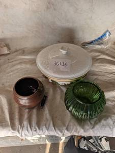 lot 36136 image: Fitz & Floyd Sommer Hill collection covered casserole