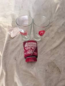 lot 36157 image: 2 Glass OU sooner cups