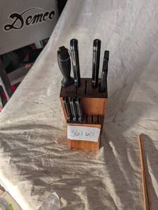 lot 36160 image: Kitchen cooking utensils