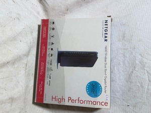 lot 36237 image: Complete In Box - Net Gear N600 Wireless Dual Band Gigabit Router.