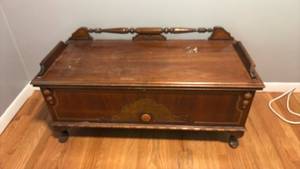 lot 52325 image: Lane Cedar Chest Altavista VA Aroma Tightness