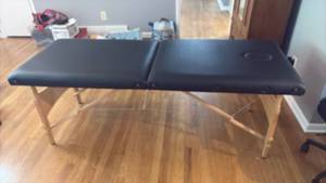lot 52333 image: Folding Massage Table Portable Two-Section Padded Black
