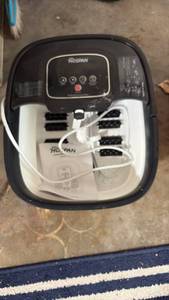 lot 52368 image: Hospan Foot Spa Bath Massager with Heat and Bubbles