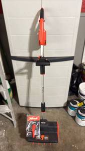 lot 52394 image: Voltask 24V Cordless Snow Shovel 13 inch