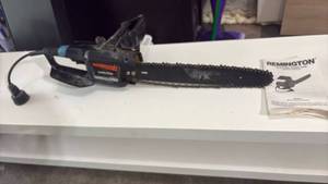 lot 52414 image: Remington Limb n Trim Electric Chain Saw