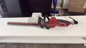 lot 52418 image: Craftsman Electric Hedge Trimmer Corded