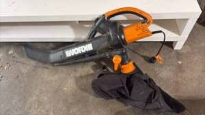 lot 52419 image: WORX Corded Leaf Blower Orange Black