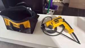 lot 52421 image: DeWalt Corded Oscillating Multi-Tool with Bag