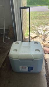 lot 52431 image: Coleman Cooler with Wheeled Handle