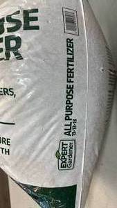 lot 2057 image: Expert Gardener All-Purpose Fertilizer 13-13-13 40 lbs