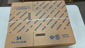 lot 2078 image: ShippingMoving Boxes. 17x11x10.50. Qty 25.