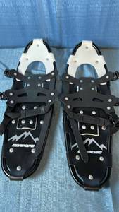 lot 2128 image: Gorpore 25Snowshoe Pair with User Manual