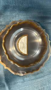 lot 2133 image: Contemprary 32 Count Dinnerware 10.5 inch