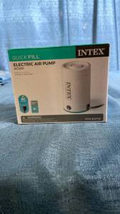 lot 3069 image: Intex 120V Cylinder Electric Pump