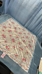 lot 3113 image: Demetra Dias with Wild Fable Womens Floral Print Convertible Bandeau or Head Scarf - Cream