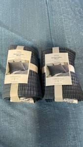 lot 3119 image: Threshold Standard Ruched Velvet Sham 20 x 26 in Set of 2