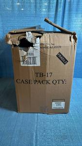 lot 8001 image: IRIS USA TB-17 Case Pack Storage Containers Clear Plastic with Black Lid Locks