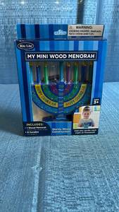 lot 8020 image: Rite Lite My Mini Wood Menorah with 9 Candles
