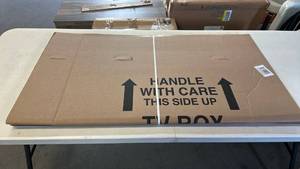 lot 8045 image: UBOXES TV Moving Box Pack of 1 Made in USA