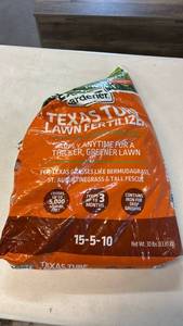 lot 8052 image: Expert Gardener Texas Turf Lawn Fertilizer 15-5-10 30 lbs