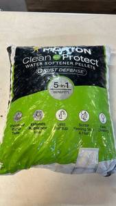 lot 8057 image: Morton Clean and Protect Water Softener Pellets 40 lb Rust Defense