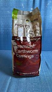 lot 8072 image: Plantonix Worm Bliss Premium Earthworm Castings 8 Qt 8.8L Fertilizer