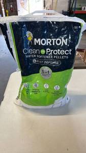 lot 8162 image: Morton Clean and Protect Water Softener Pellets Rust Defense